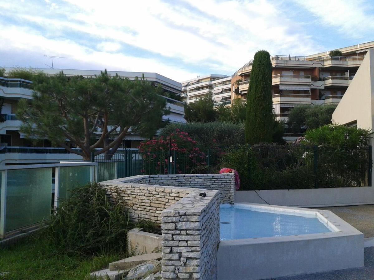 Studio Meuble Avec Piscine Nice Ouest Quartier Fabron Apartment Exterior photo